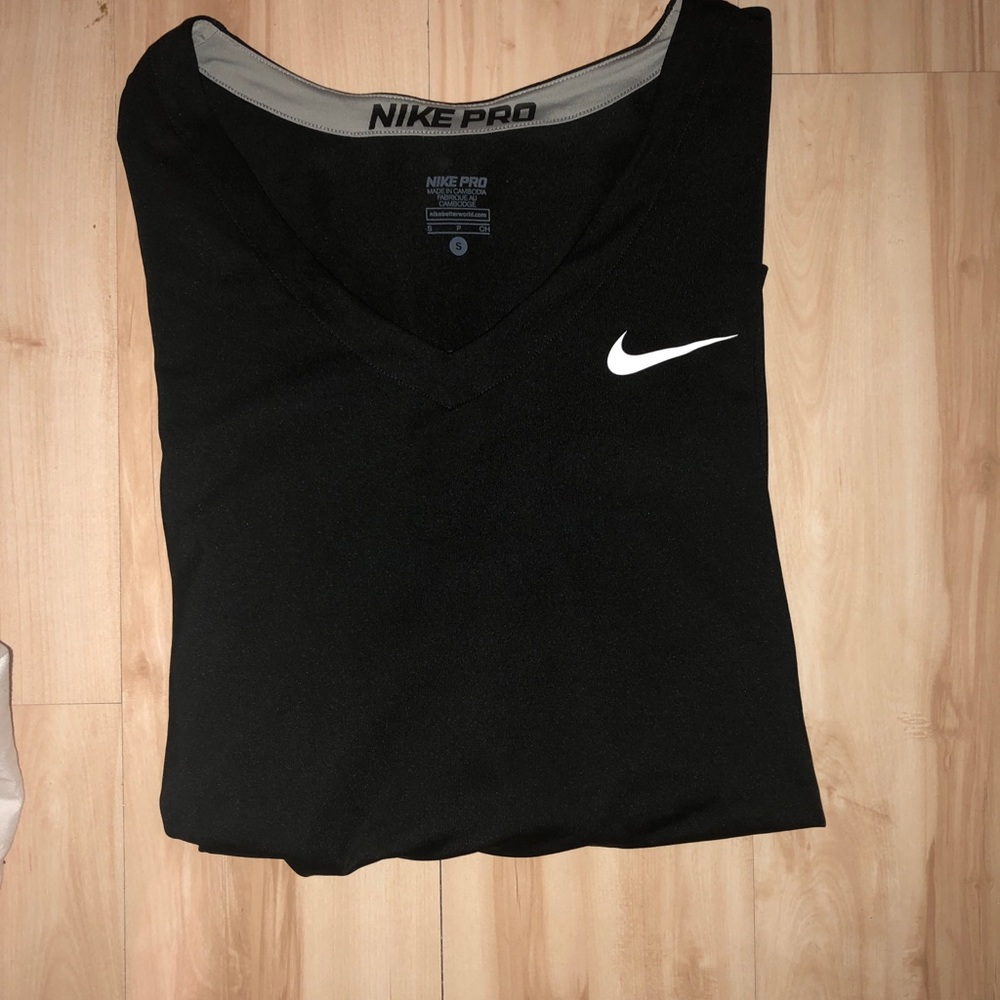 LONG SLEEVED BLACK DRI FIT SHIRT